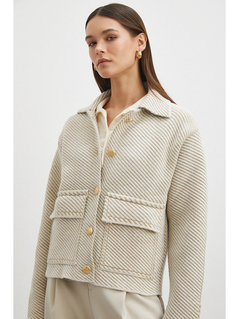 Ekru Polo Yaka Cepli Gold Düğmeli Ceket Krem