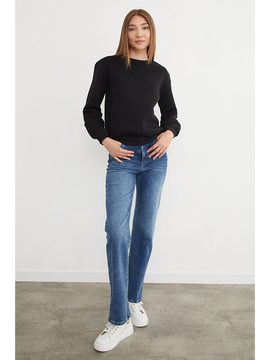 Siyah 3 İplik Basic Bisiklet Yaka Sweatshirt-2