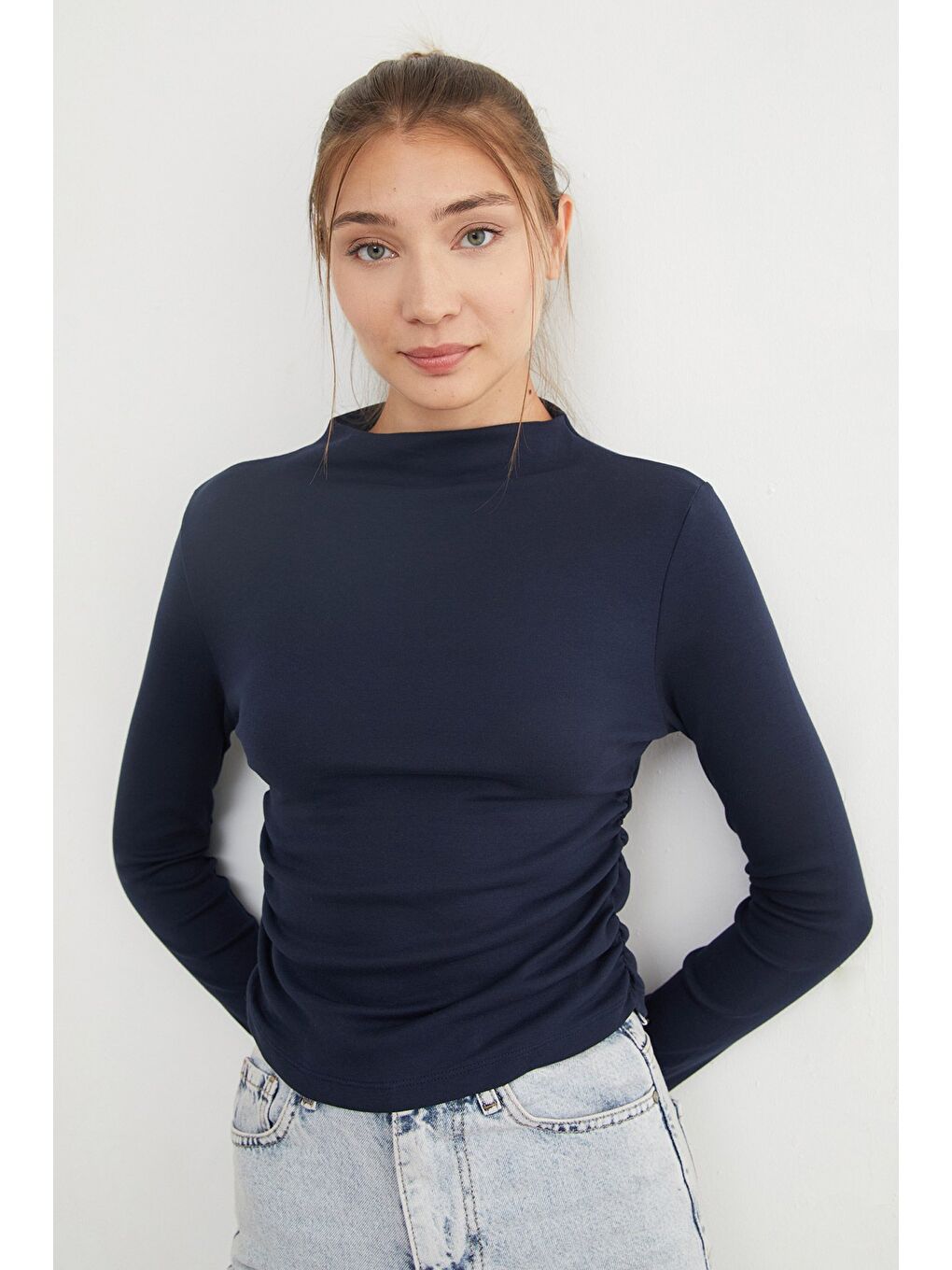 Lacivert Basic Yanları Drapeli Perkins Yaka Modal Bluz-3