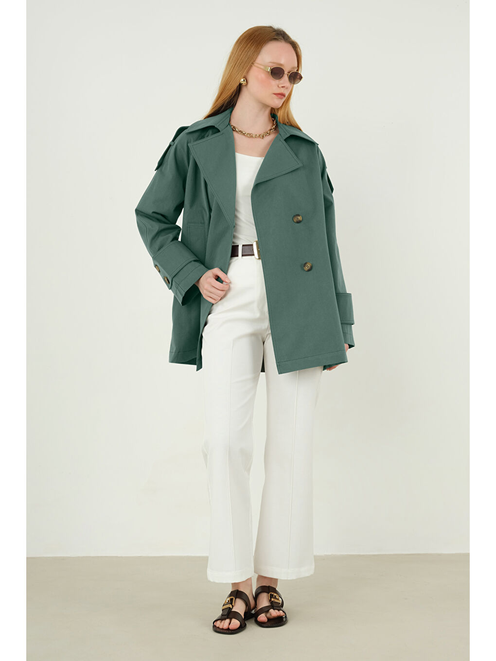 Kahverengi Kısa Kruvaze Trençkot Zümrüt