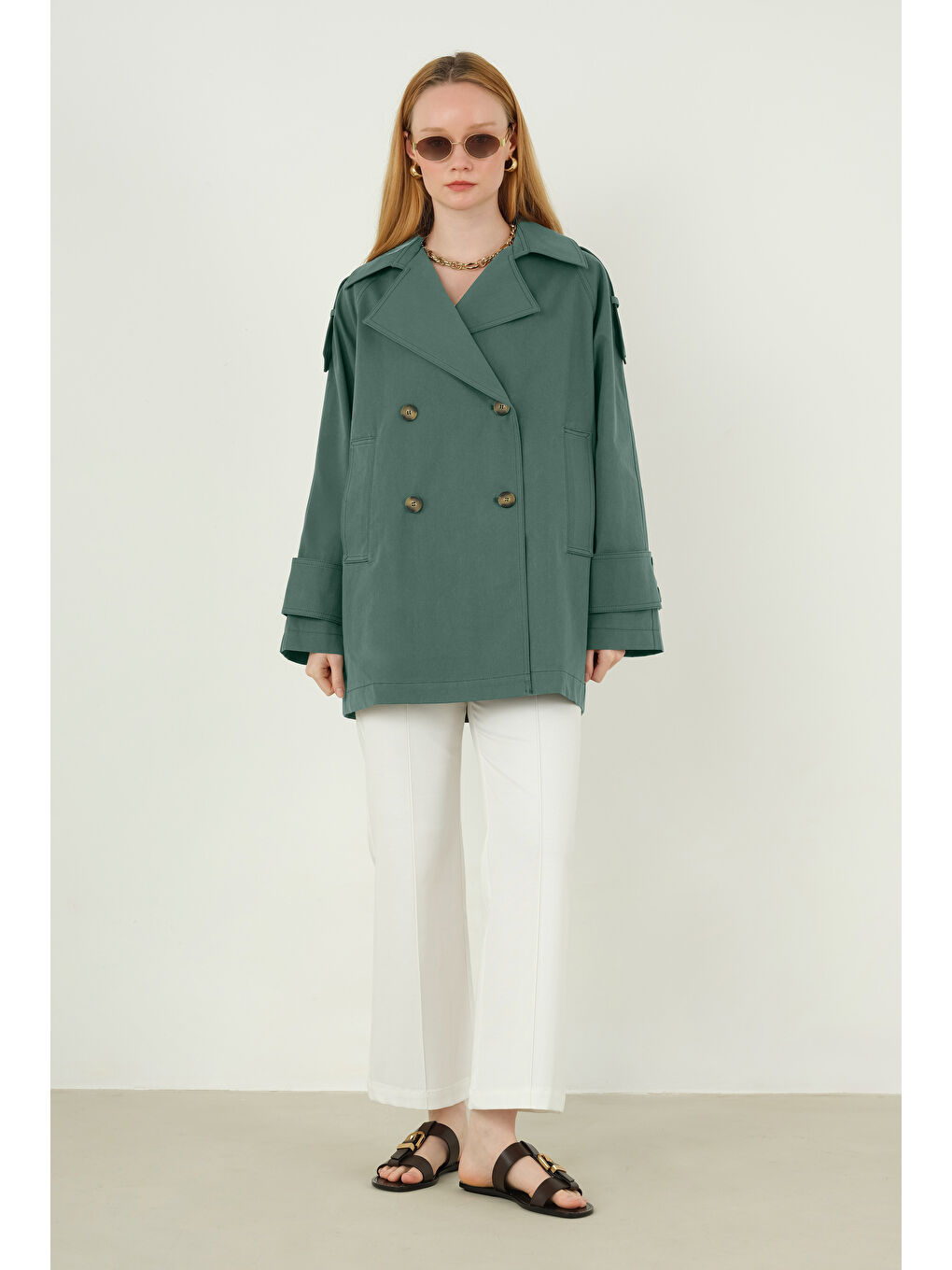 Kahverengi Kısa Kruvaze Trençkot Zümrüt-1