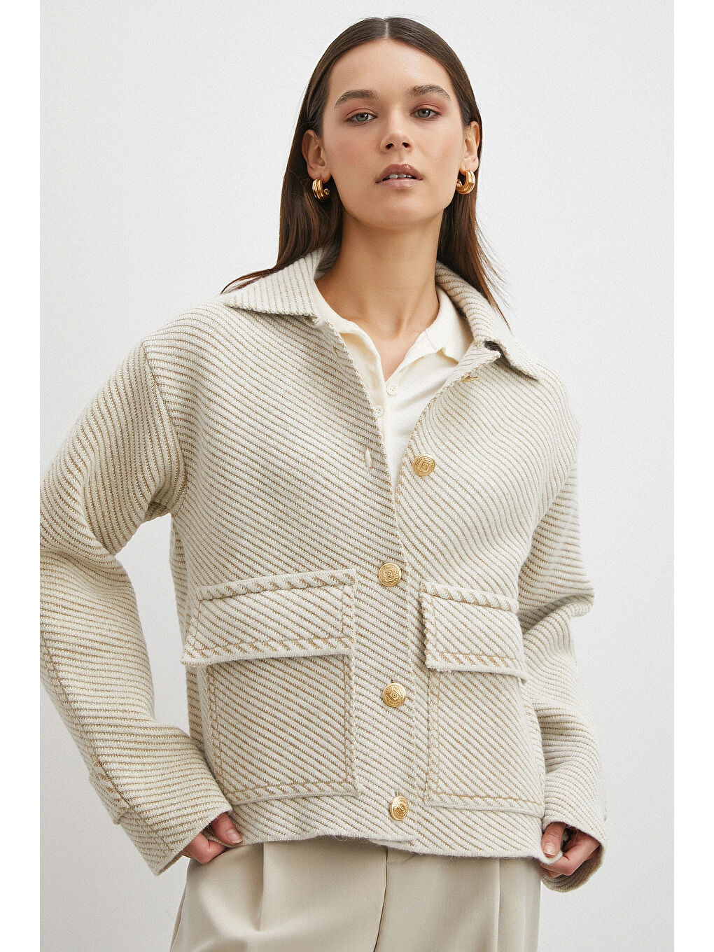 Ekru Polo Yaka Cepli Gold Düğmeli Ceket Krem-3