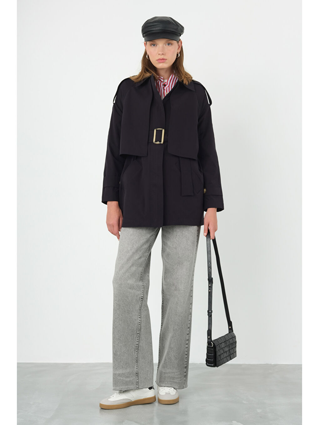 Rüzgarlık Detaylı Trençkot Siyah-3