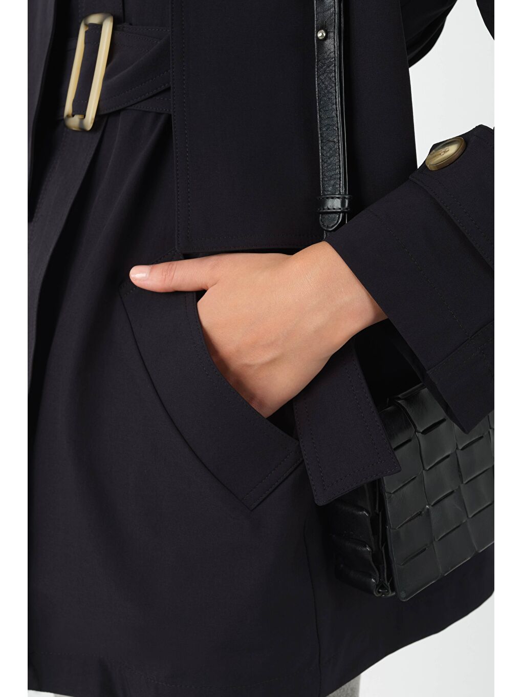 Rüzgarlık Detaylı Trençkot Siyah-4