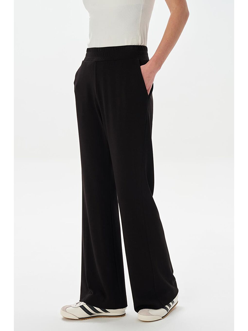 Modal Örme Nervürlü Flare Pantolon Siyah-3