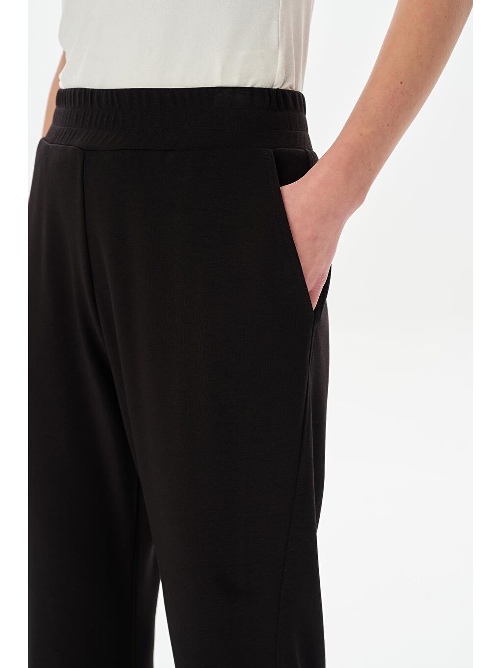 Modal Örme Nervürlü Flare Pantolon Siyah-5