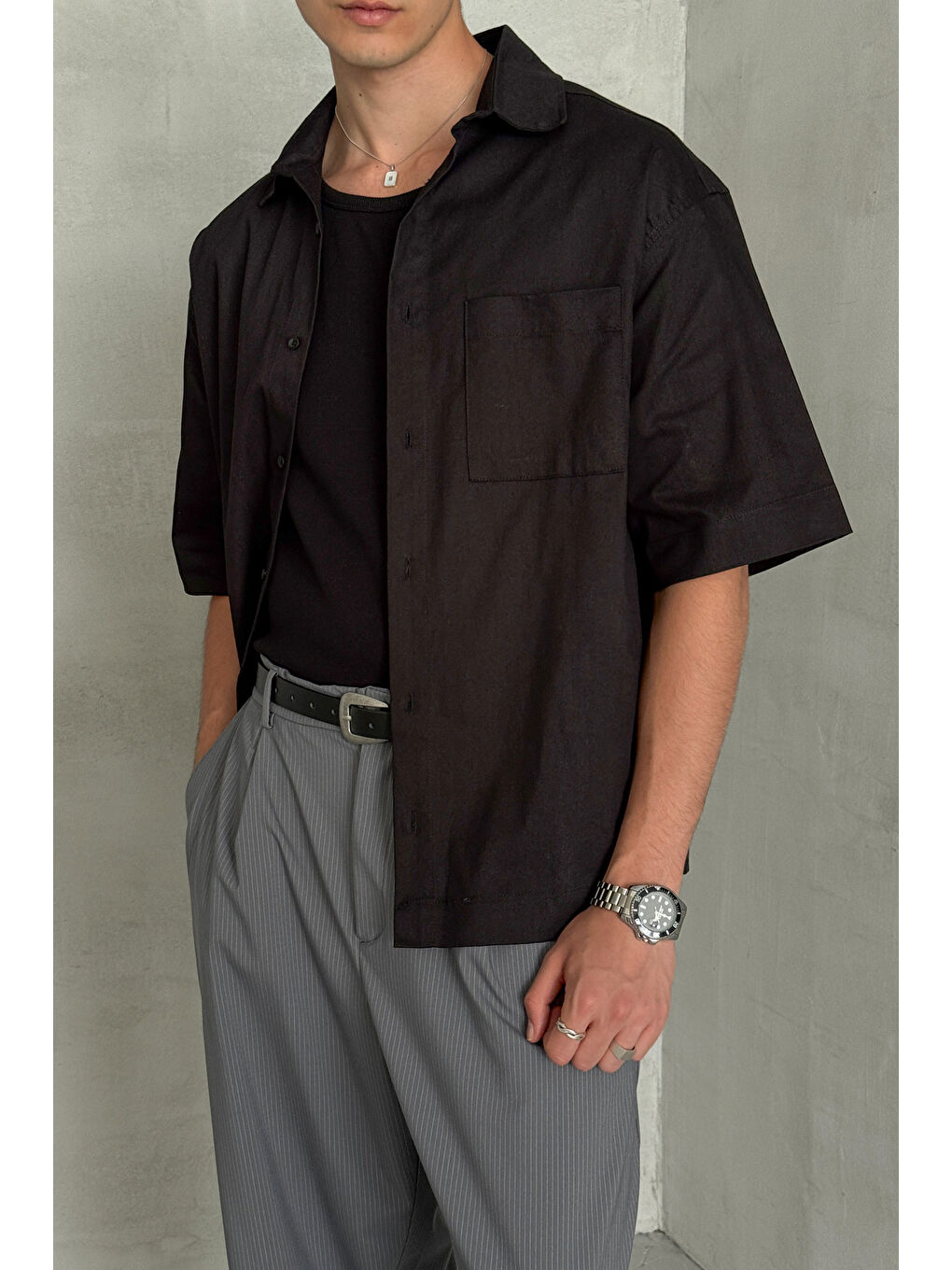 Siyah Erkek Oversize Kısa Kol Gabardin Gömlek-1