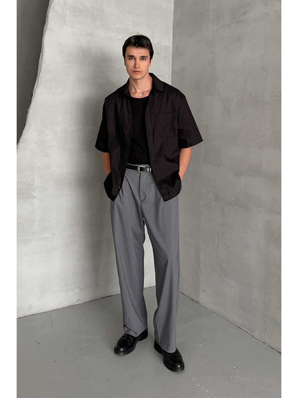 Siyah Erkek Oversize Kısa Kol Gabardin Gömlek-2