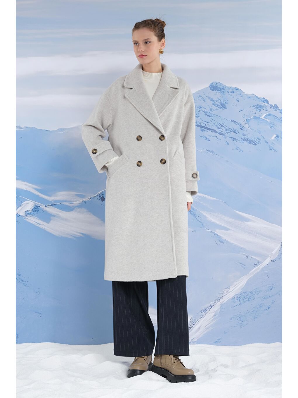 Gri Kolu Apolet Detaylı Kaban Fildişi-3