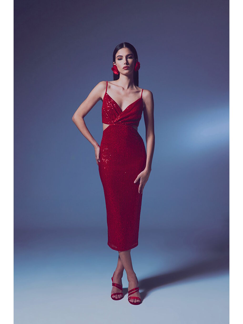 Dekolteli Payet Elbise - Kırmızı