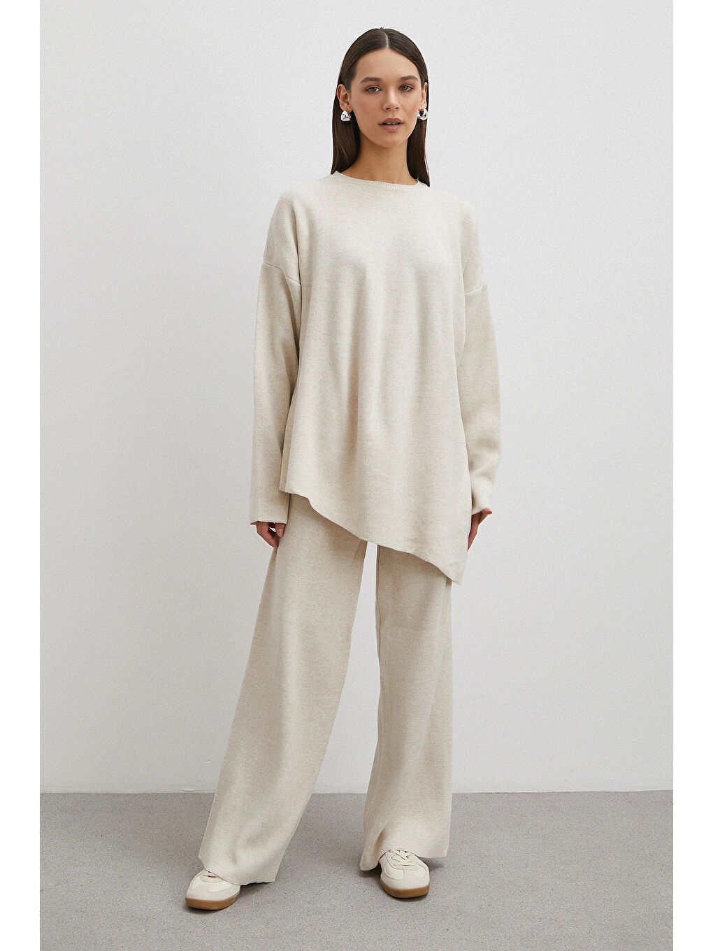 Eteği Çapraz Pantolonlu Bisiklet Yaka Takım Ekru-5