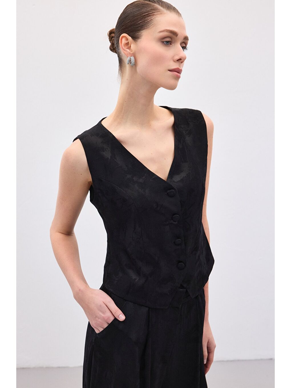 Jakarlı Yelek - Siyah