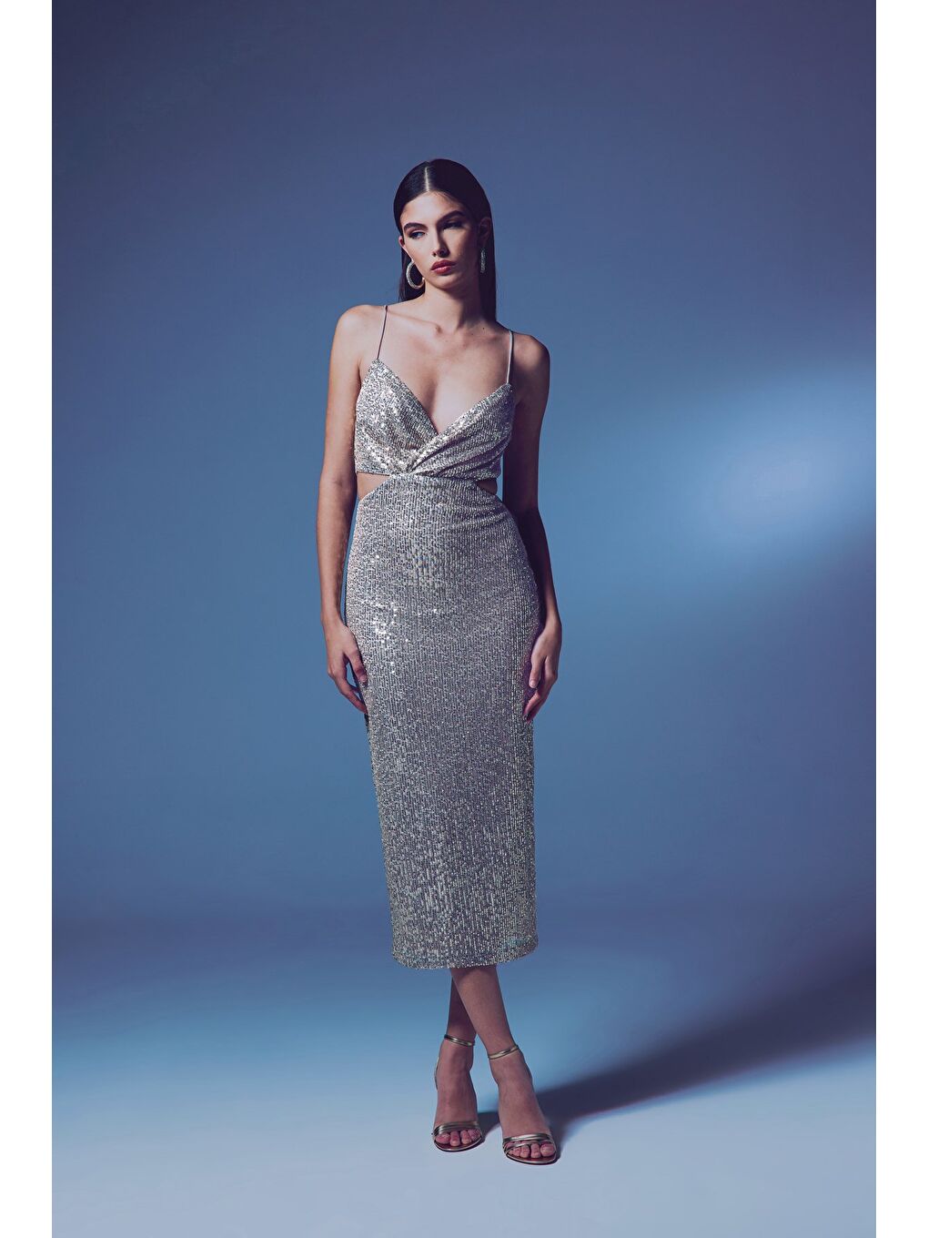 Dekolteli Payet Elbise - Bej-1