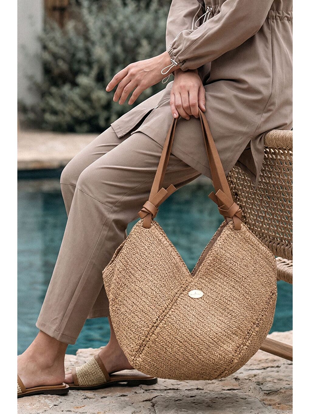 Kahverengi Deri Saplı Camel Renk Plaj Çantası 1114-1