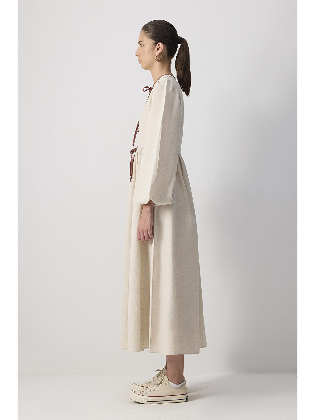 Bej Balon Kol Fiyonklu Elbise-2