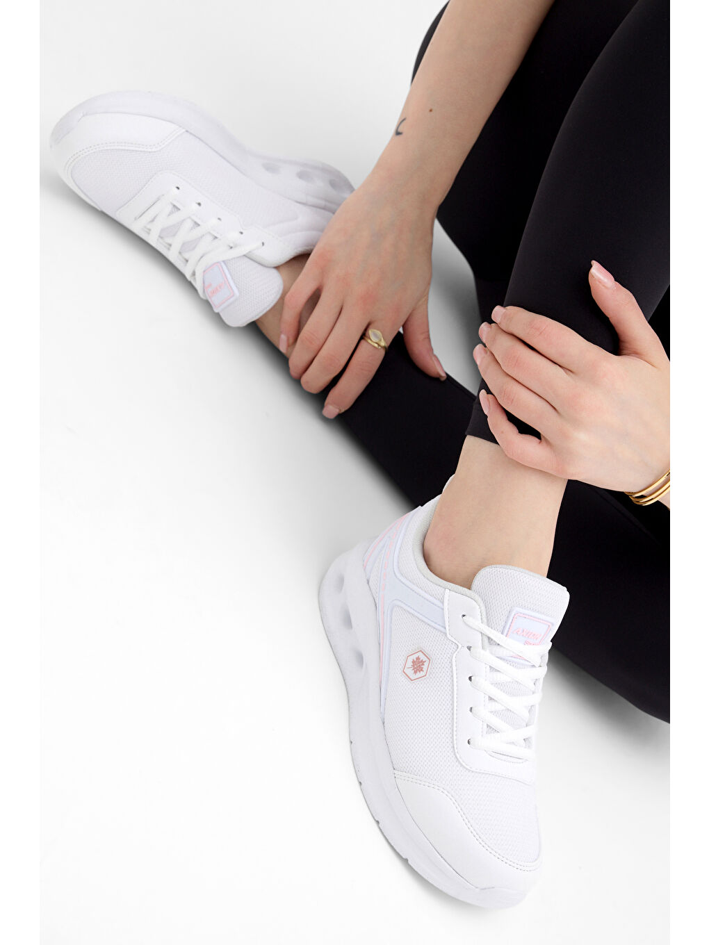 Kadın Beyaz Pembe Rahat Kalıp Hafif  Konforlu Sneaker-3