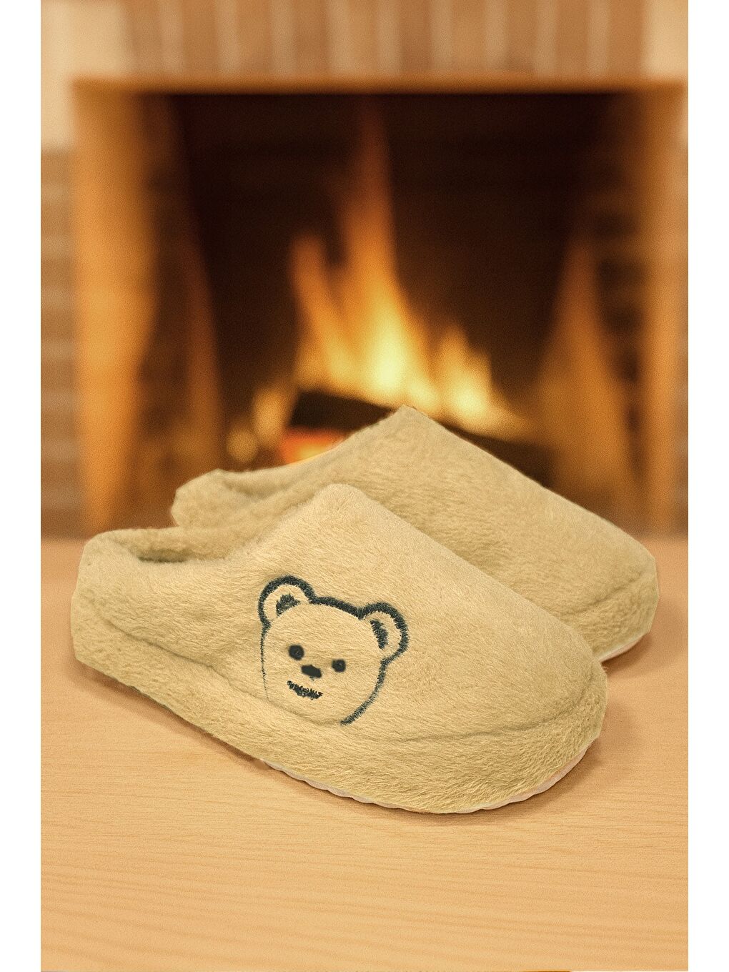 Bej FLUFFY Ayıcık Desenli Kadın Ev Terliği Kışlık Yünlü Terlik Ses Yapmayan İçi Yünlü Günlük Rahat Terli