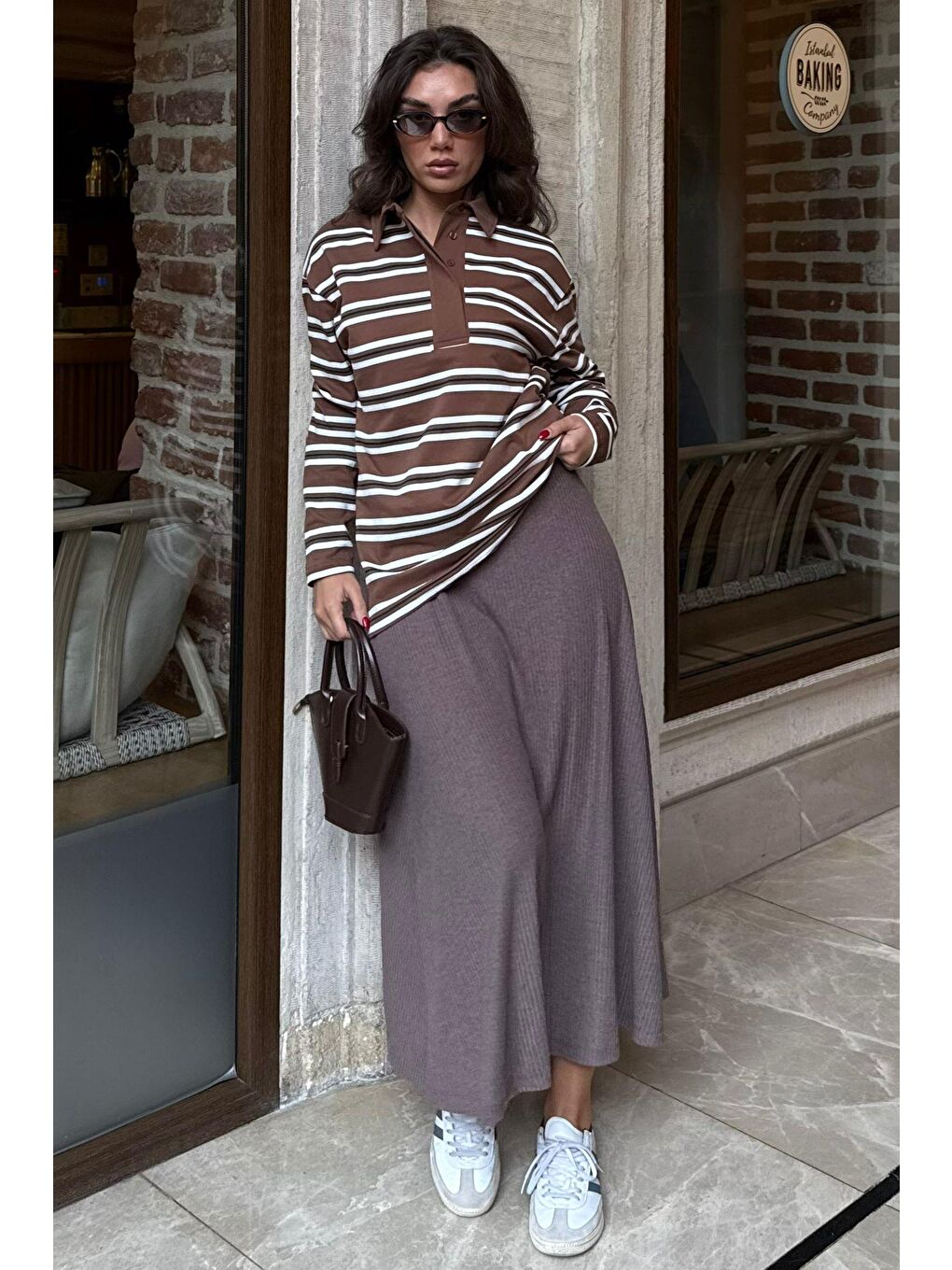 Kahverengi Çizgili Düğmeli Polo Yaka Kadın Uzun Kollu Tişört  Mg2587-1