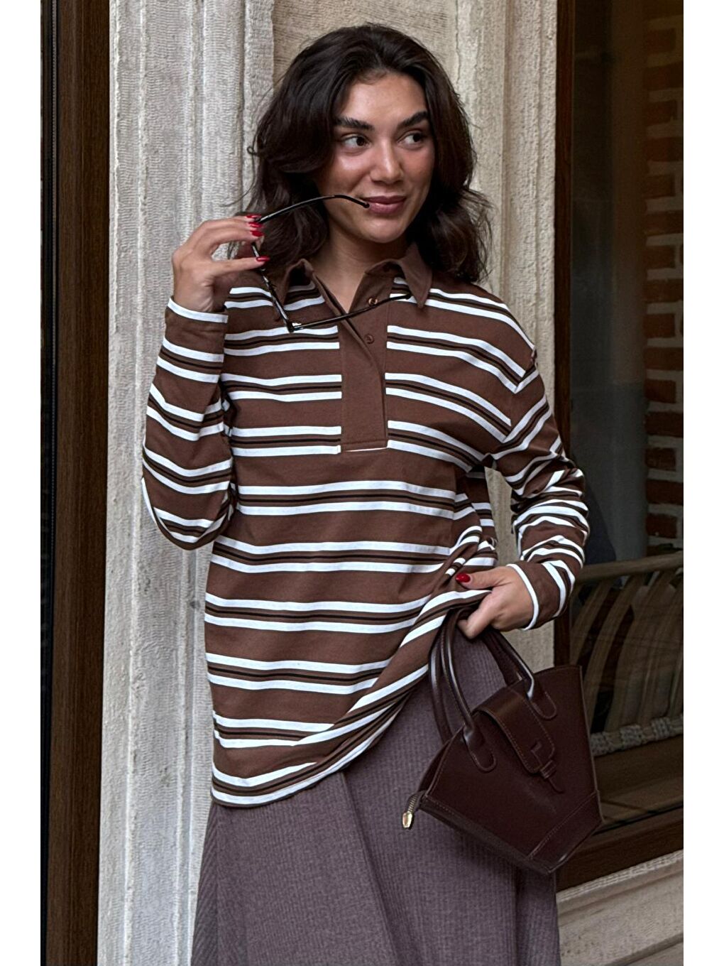 Kahverengi Çizgili Düğmeli Polo Yaka Kadın Uzun Kollu Tişört  Mg2587-5
