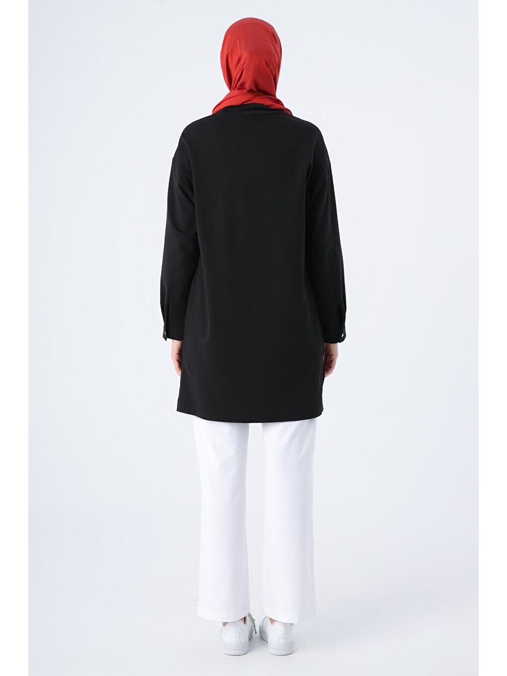 Siyah Pamuklu Dik Yaka Sim Dikişli Yıtmaçlı Tunik-3