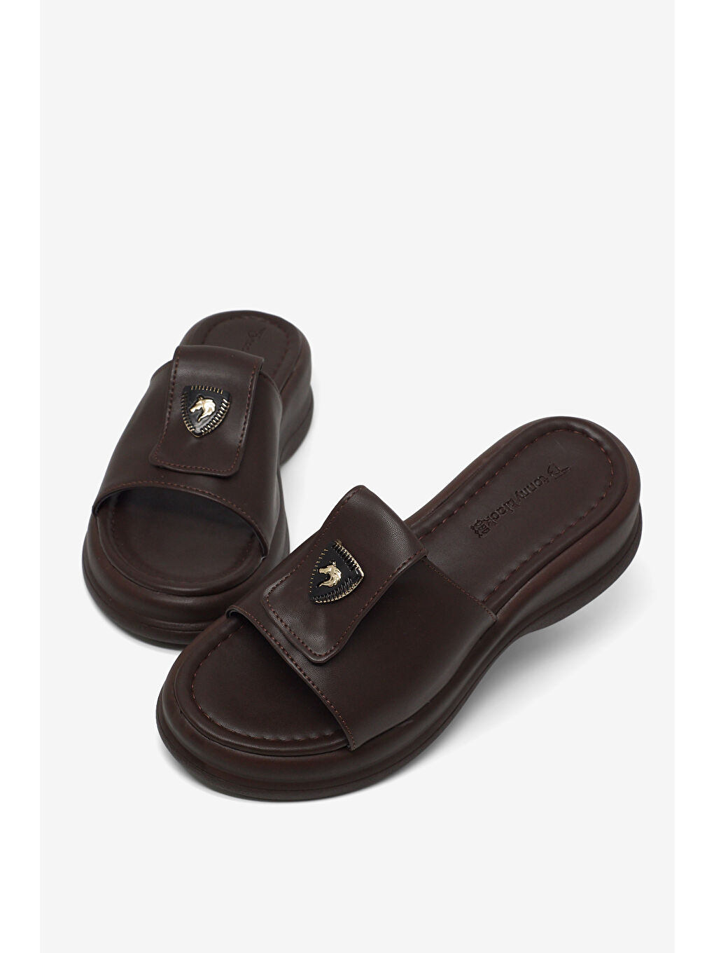 Kahverengi Kadın Kahve Rahat Kalıp Logo Detaylı Terlik-3