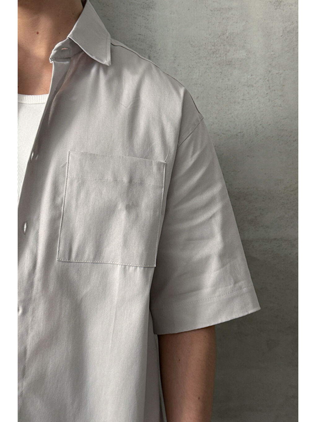 Bej Erkek Oversize Kısa Kol Gabardin Gömlek-6