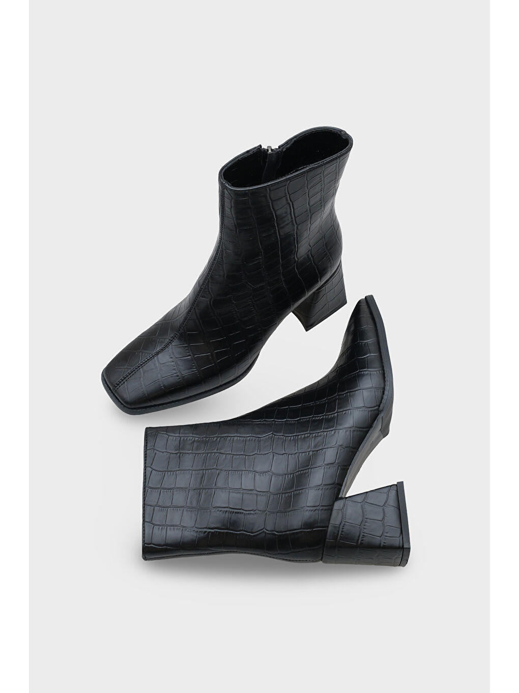 Siyah Celine Kadın bot-4