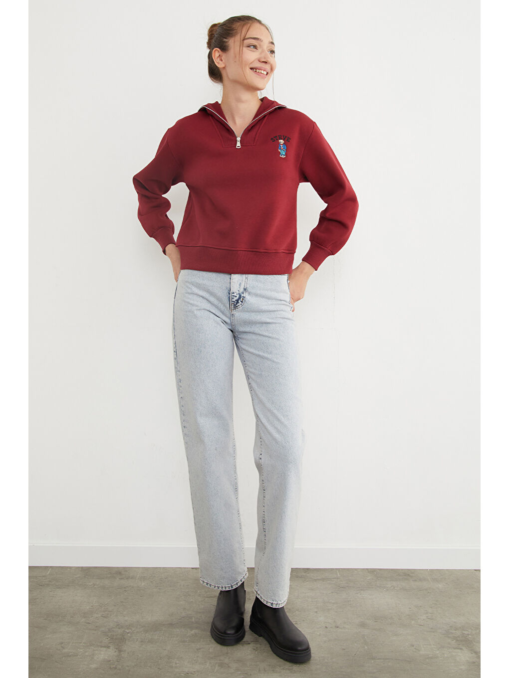 Bordo 3 İplik Ayıcık Nakışlı Yarım Fermuarlı Sweatshirt-2