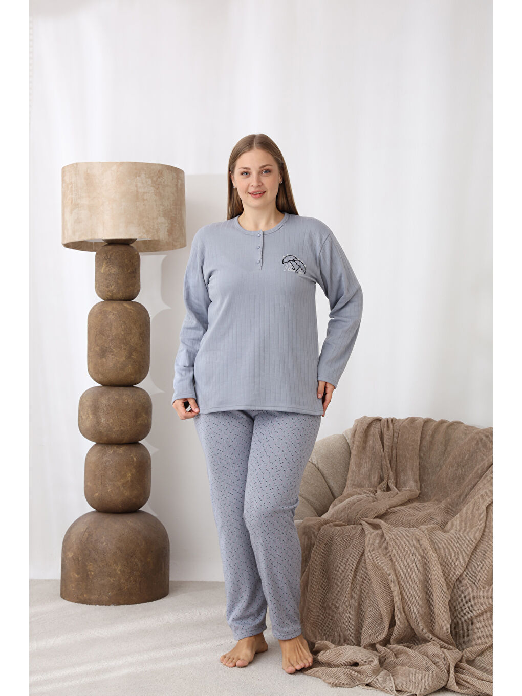 Gri Şardonlu İnterlok Kumaş Büyük Beden Kışlık Kadın Pijama Takımı 1160