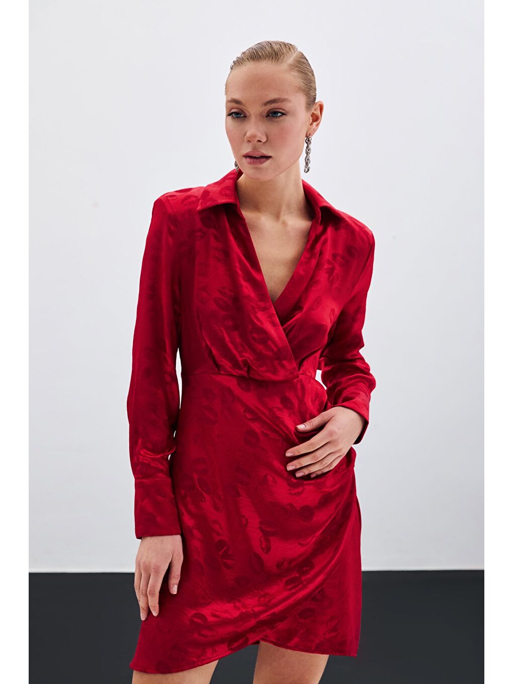 Desenli Kruvaze Elbise - Kırmızı-3