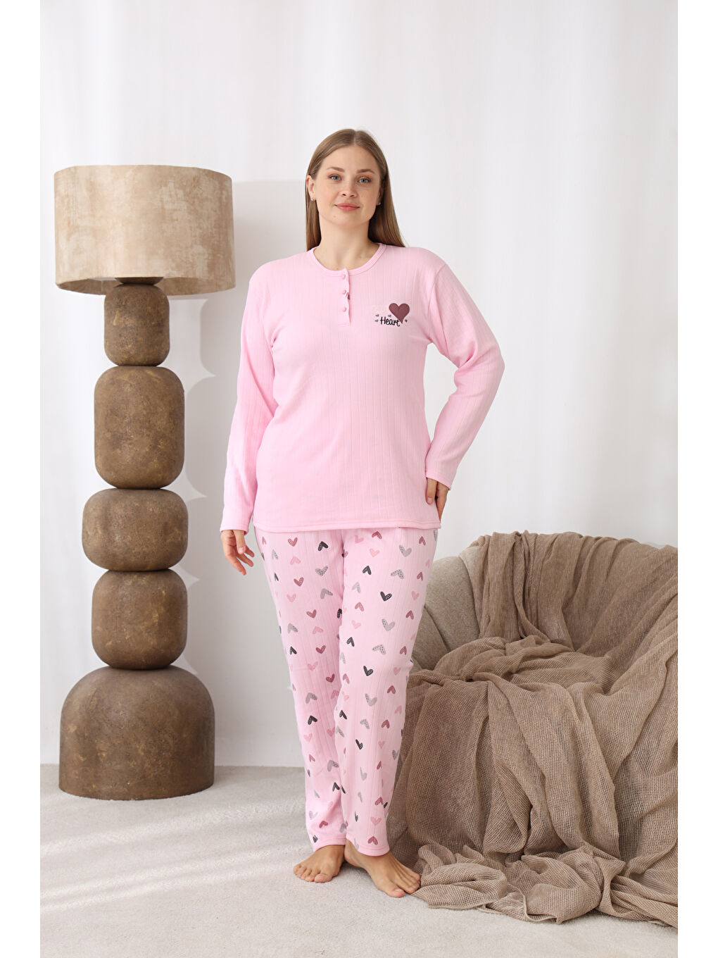 Pembe Şardonlu İnterlok Kumaş Büyük Beden Kışlık Kadın Pijama Takımı 1160