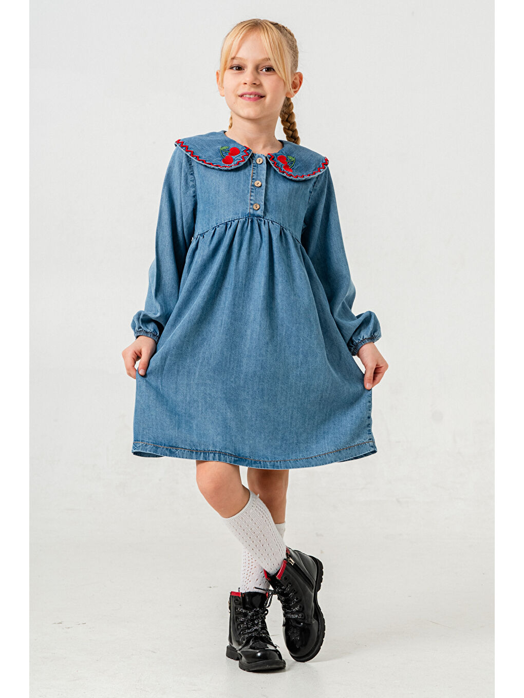 Jean Elbise Kiraz Nakışlı Kız Çocuk 3 7 Yaş Mavi 3744 1