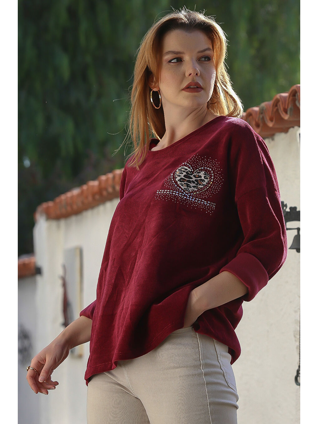 İtalyan Bordo Havuz Yaka Uzun Kol Taşlı Kalp Aplikeli Casual Kadife Dokuma Sweatshirt 74 70-1