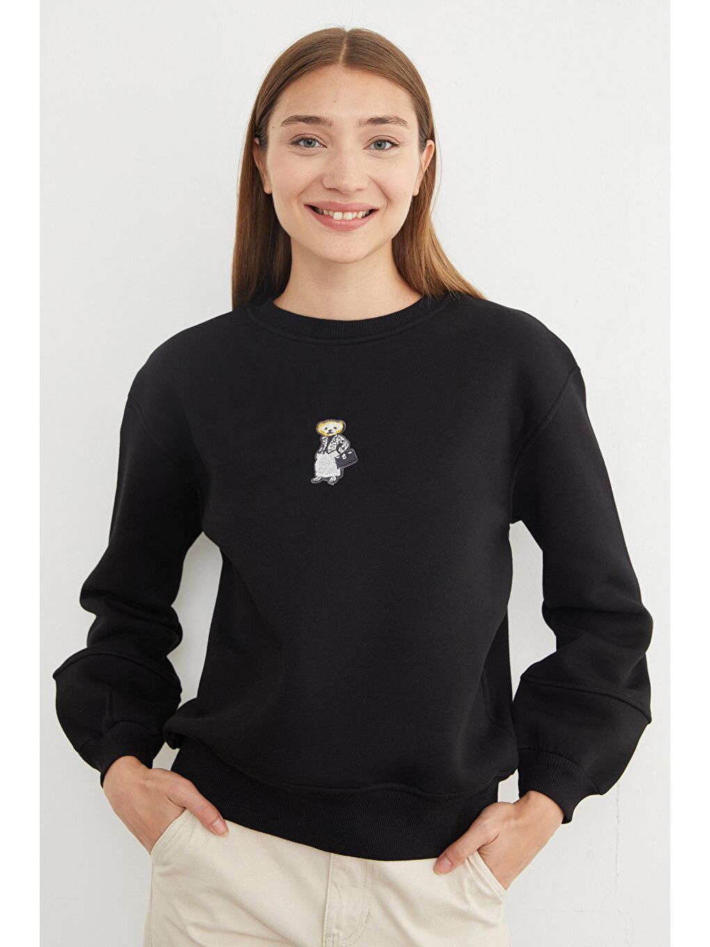 Siyah 3 İplik Ayıcık Nakışlı Bisiklet Yaka Sweatshirt