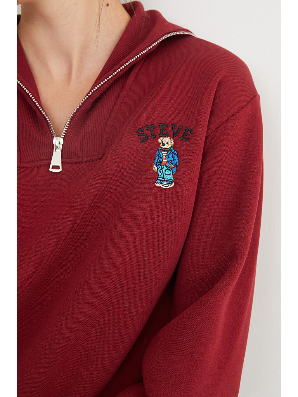 Bordo 3 İplik Ayıcık Nakışlı Yarım Fermuarlı Sweatshirt-4