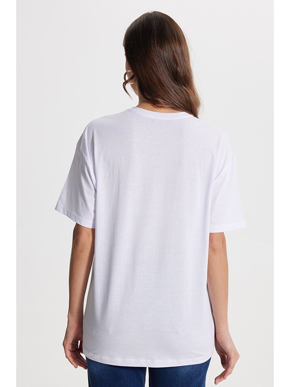 Kadın Oversize Geniş Kesim %100 Pamuk Bisiklet Yaka Kısa Kollu Baskıllı Beyaz Tişört-5