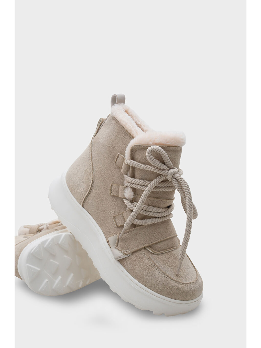 Bej Agatha Kürklü Kadın Bot-3