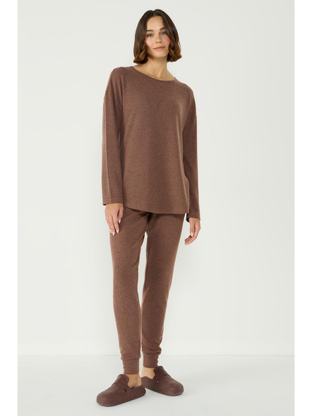 Puntalı Kayık Yaka Düşük Omuz Uzun Kol Cepli Pantolon Takım 405290 Kahverengi-3