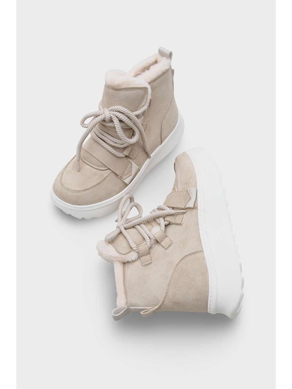 Bej Agatha Kürklü Kadın Bot-4