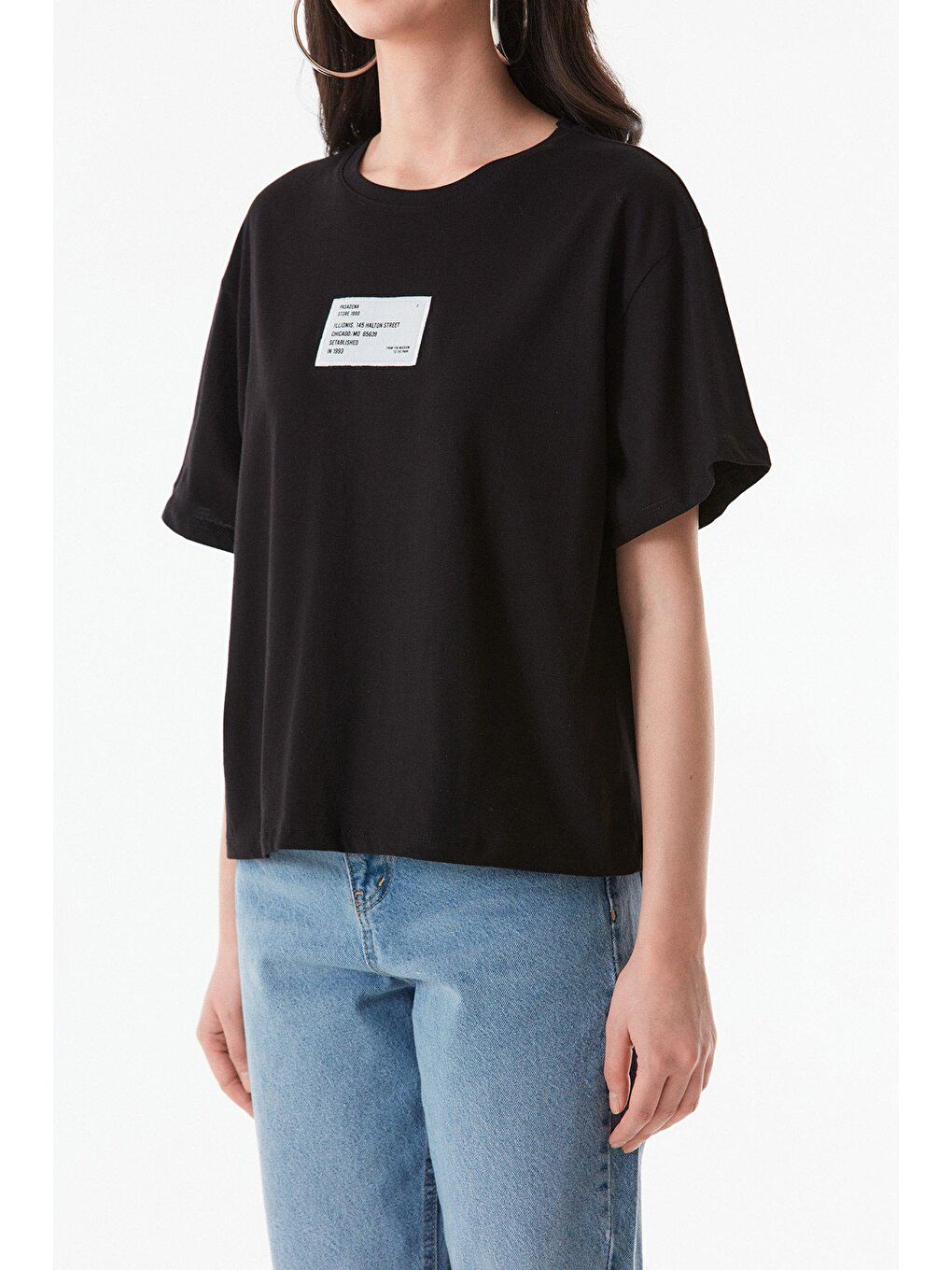 Siyah Baskılı Bisiklet Yaka Oversize Tişört-4