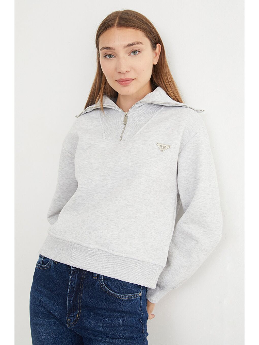 Gri 3 İplik Üçgen Metal Armalı Sweatshirt