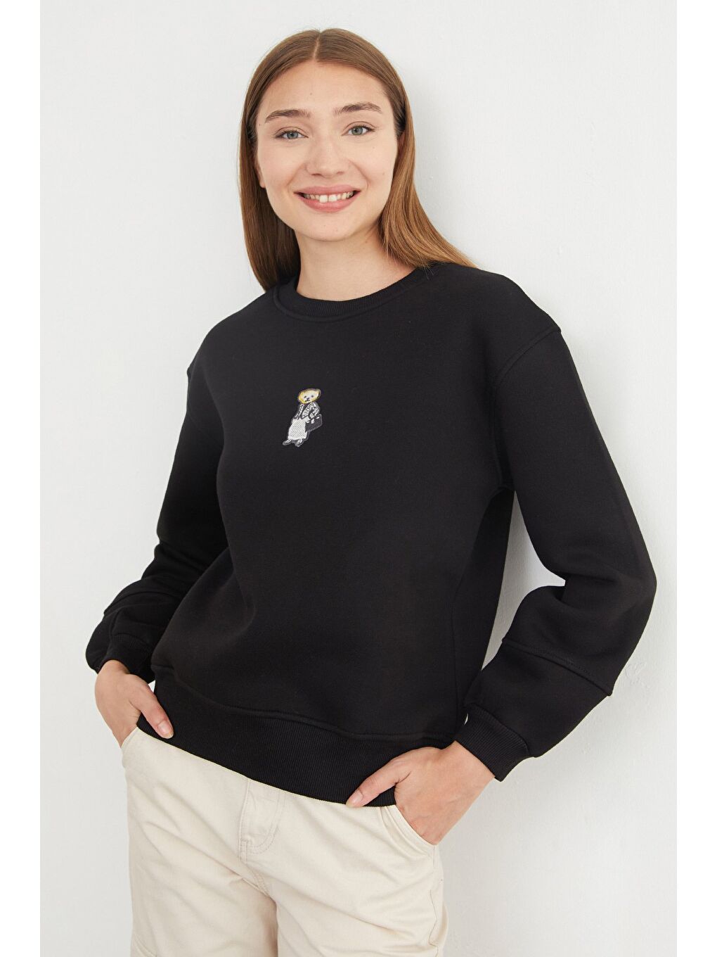 Siyah 3 İplik Ayıcık Nakışlı Bisiklet Yaka Sweatshirt-4