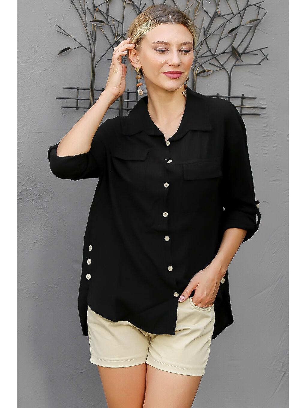 Siyah Gömlek Yaka Uzun Kol Düz Renk Düğmeli Çift Kapaklı Cepli Dokuma Gömlek-2