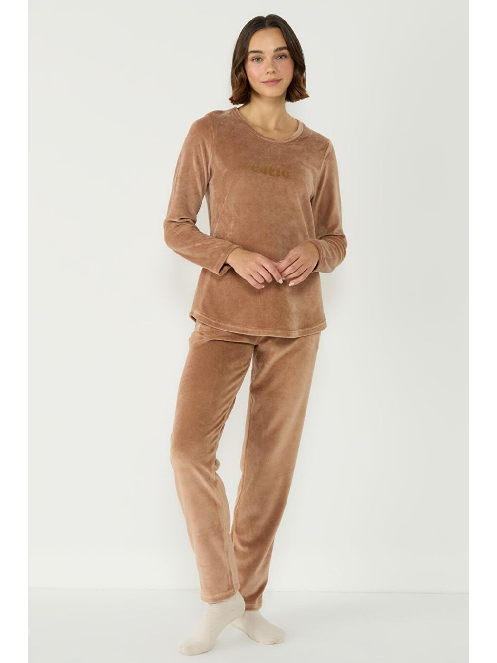 Kadife Bisiklet Yaka Uzun Kol Cepli Pijama Takım 403093 Kahverengi