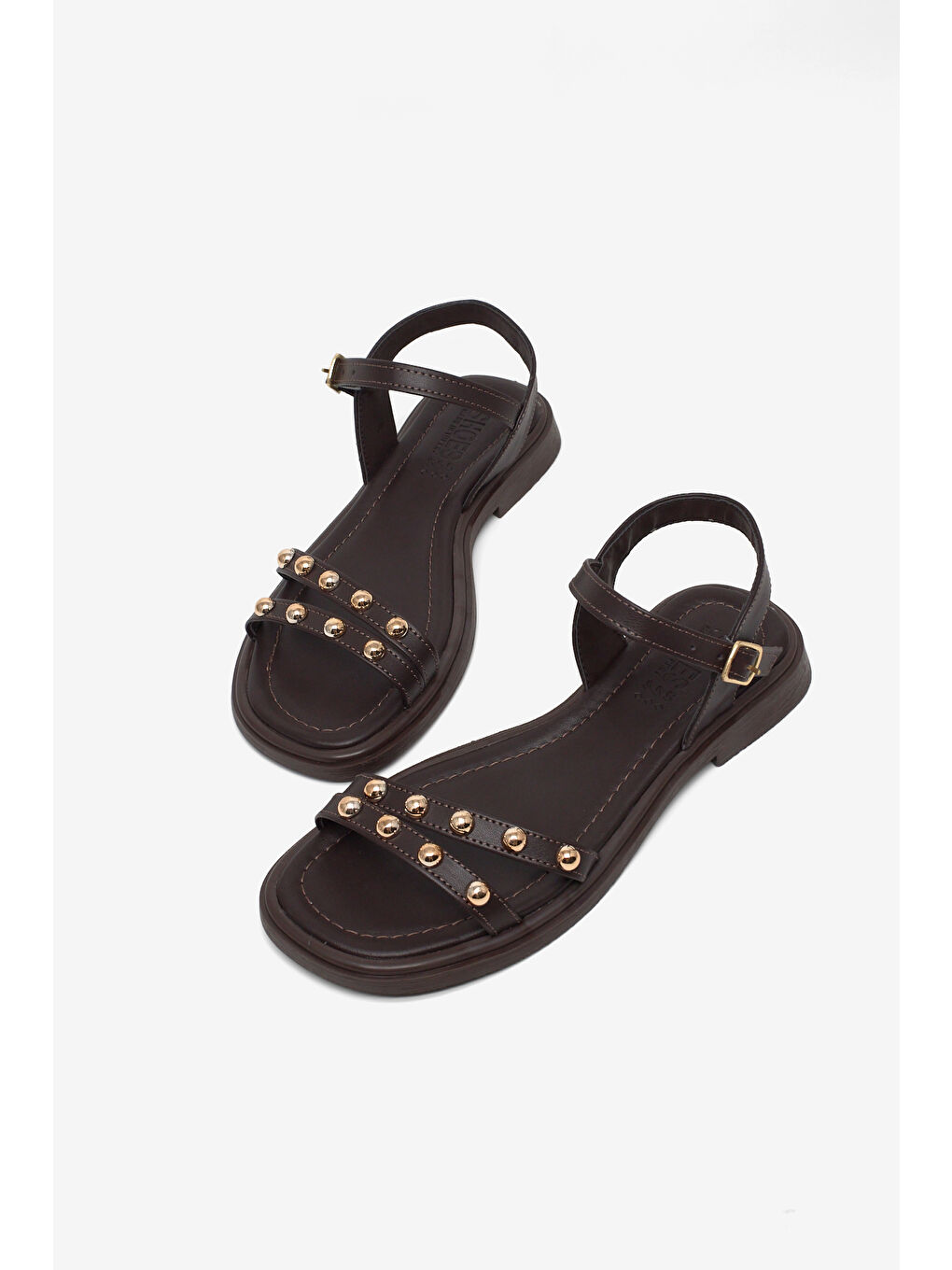 Kahverengi Kadın Kahve Rahat Kalıp Çift Bantlı Tokalı Taşlı Sandalet-1