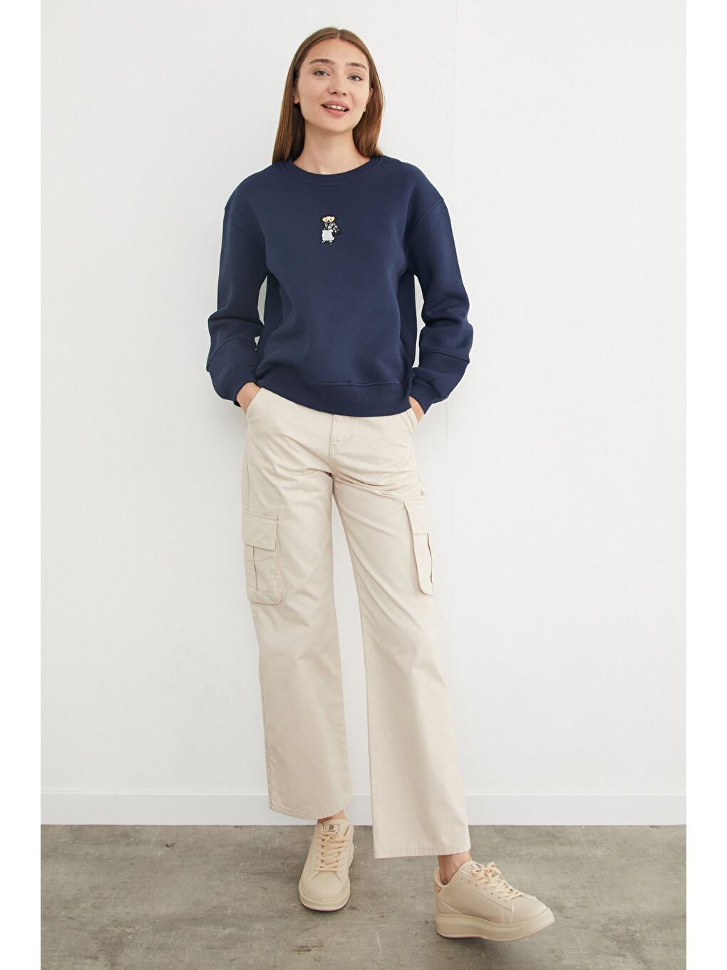 Lacivert 3 İplik Ayıcık Nakışlı Bisiklet Yaka Sweatshirt-3