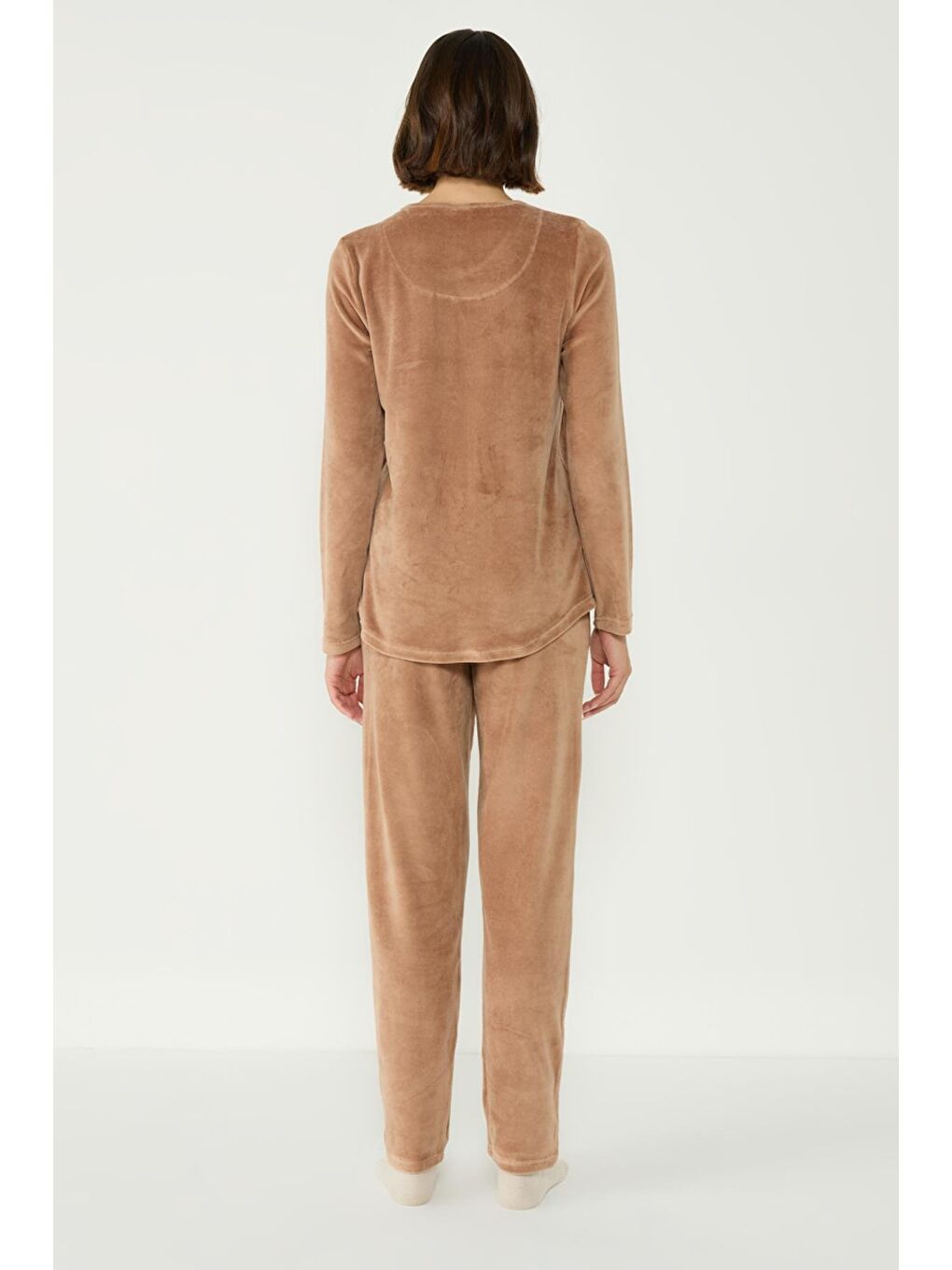 Kadife Bisiklet Yaka Uzun Kol Cepli Pijama Takım 403093 Kahverengi-4