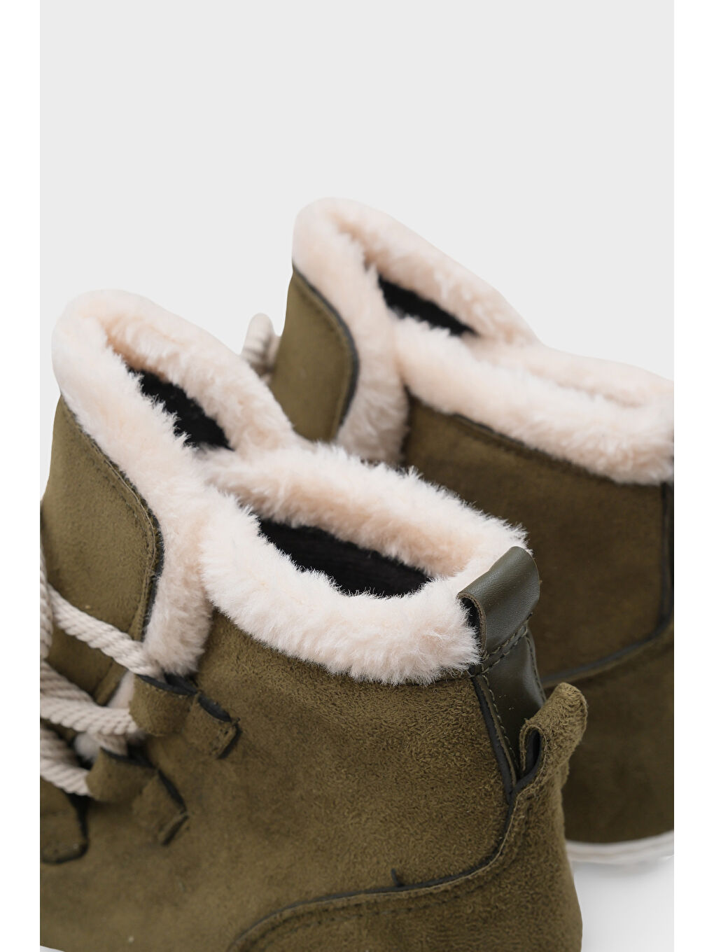 Haki Agatha Kürklü Kadın Bot-3