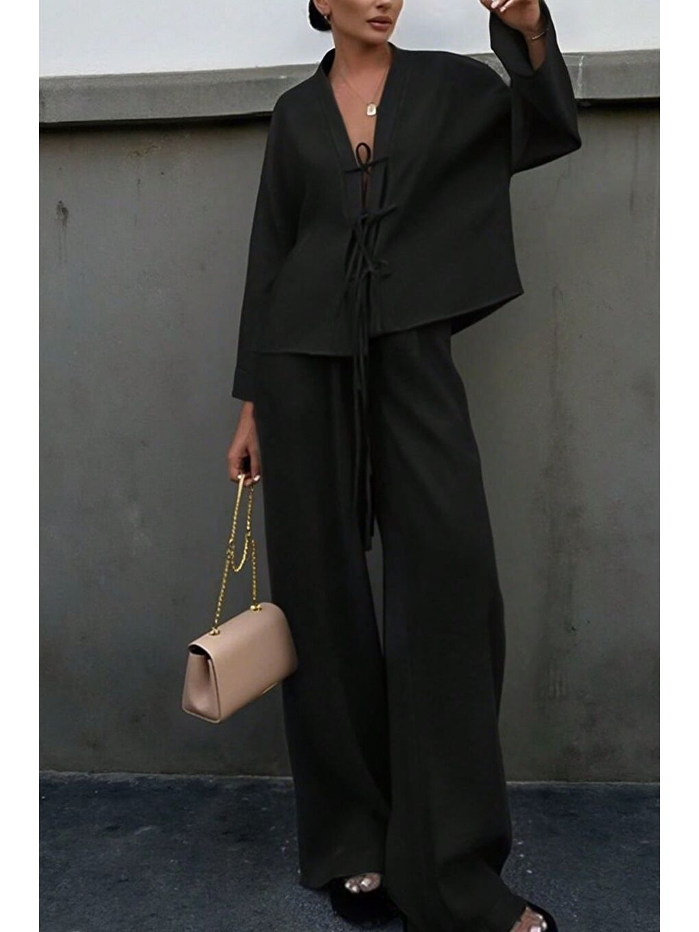 Siyah Fiyonk Bağlamalı Dokuma Milano Kumaş Takım