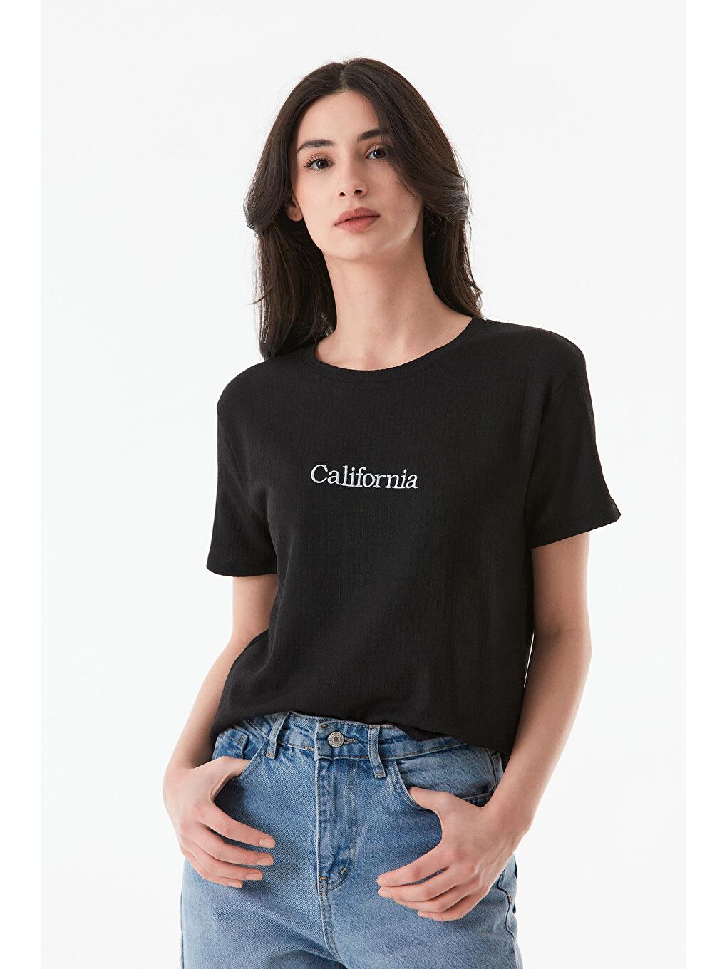 Siyah California Nakışlı Bürümcük Kumaş Oversize Tişört